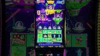 Unicow on planet moolah triple blast slot
