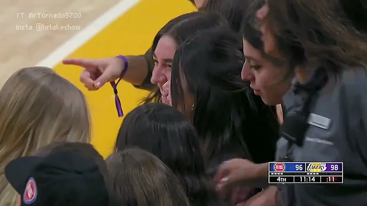 Austin Reaves meets the courtside BADDIES  Lakers'...