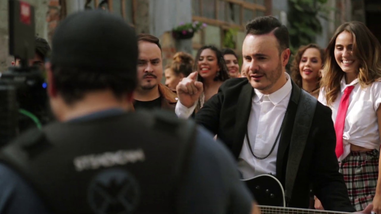 Rio Roma feat CNCO - DETRAS DE CAMARAS