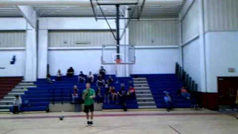 Bryan Mayo dunking