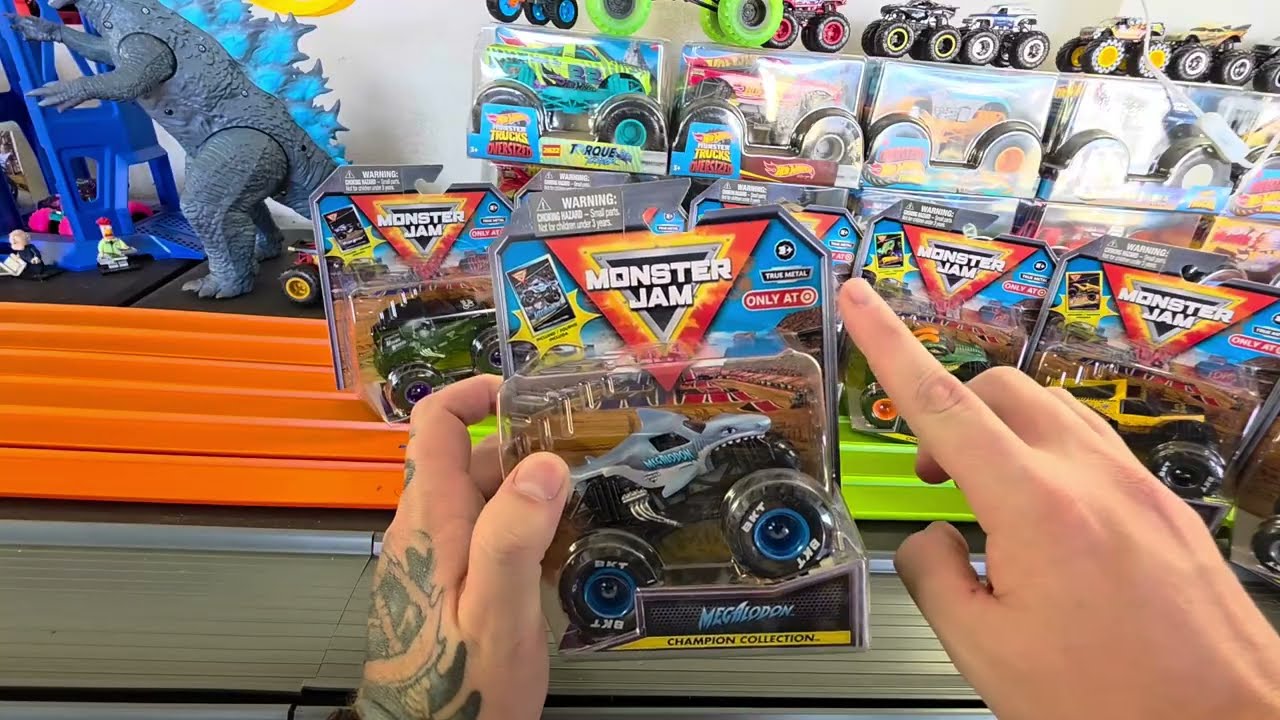 НОВИНКА! СЕРИЯ MONSTER JAM «КОЛЛЕКЦИЯ ЧЕМПИОНОВ»! — ЛИТЫЕ ГОНОЧНЫЕ МАШИНКИ!