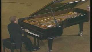 Video voorbeeld van "Brahms - Emil Gilels, Ballade Op.10 No 4 in B major"