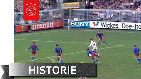 6 december 1981: Cruijff keert terug op de Nederlandse velden