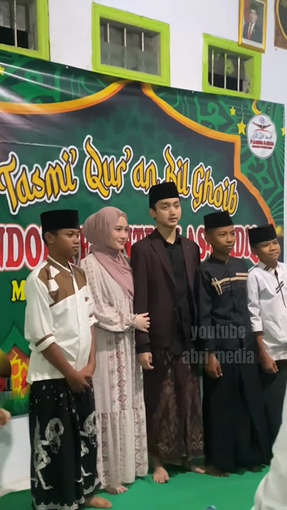 Salfok Gus Azmi & Khanza Pas Jalan Gandengan Tangan Lucu 🤭 #gusazmi #azmiaskandar