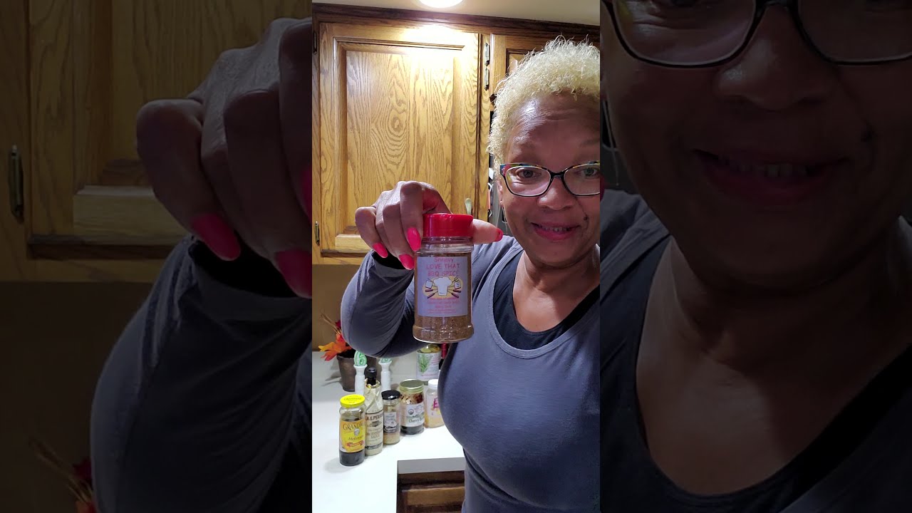Recette de côtes de porc à la mijoteuse Sneevy Love That BBQ Spice