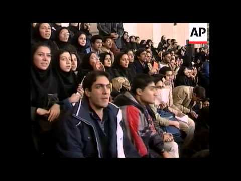 دموهای دانشجویی سرکوب سریع را آغاز می کنند