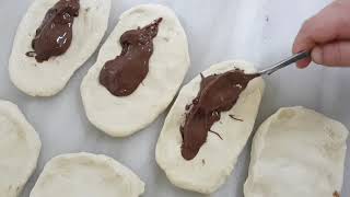 SİMİTÇİ DÜNYASİ İZMİR 2 CADDESİNDE NUTELLALI SİMİT