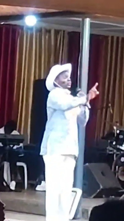 Atuwangusiza Mukama webare