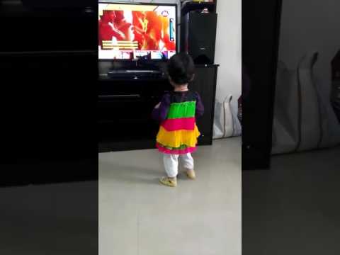 Shanaya Baby girl Dance