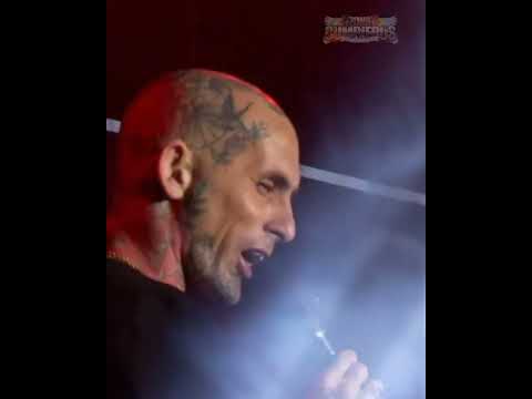 Ke Personajes - Lo Que Me Duele (En Vivo)