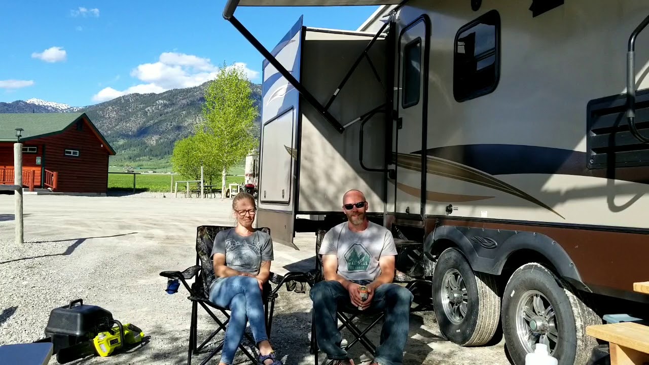 We're here! Family of 6 moves from the city to an rv in Wyoming! YouTube