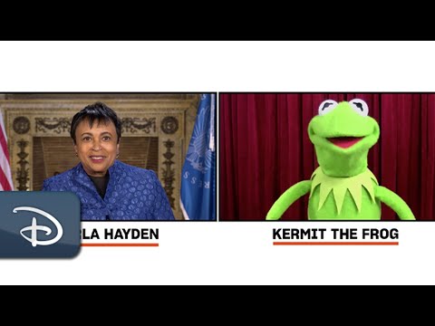 Kermit The Frog Interview With Librarian of Congress, Dr. Carla Hayden | Disney Parks