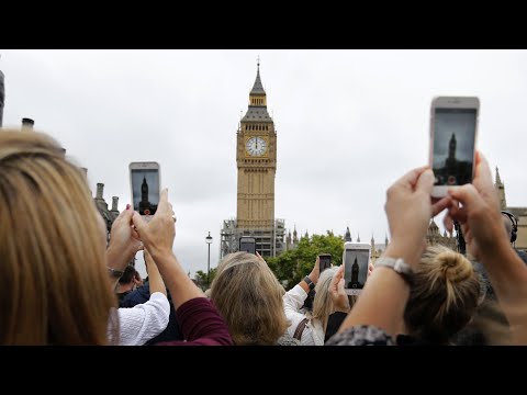 Listen to Big Ben&rsquo;s bongs sound for last time before they fall silent