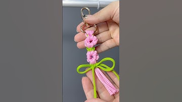 How to make a macrame flower keychain easy tutorial #macrame #diy #daisy #flower #tutorial