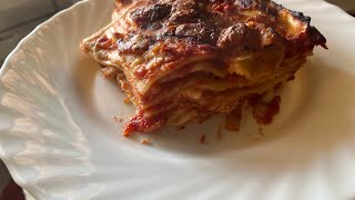 Lasagna al forno con sugo di pomodoro semplice senza carne ovviamente con l’insaporitore biovegetale