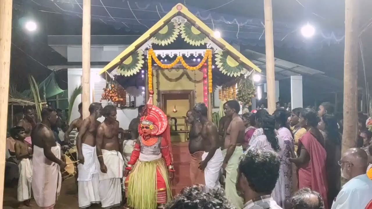 ഗുരുദൈവം  ആവുള്ളകോട് ശ്രീ മാറണഗുളികൻ മാറണകുറത്തിയമ്മ ദേവസ്ഥാനം 