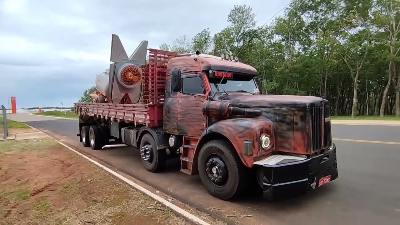 Ajuntando as cargas pra nós Acelerar pro Sergipe #scania111 #scaniatruck #scaniavabis #scania113 