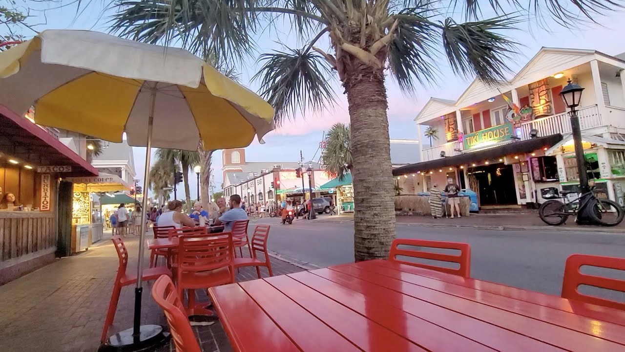 2 WORLD FAMOUS BARS ON DUVAL STREET KEY WEST FLORIDA SLOPPY JOE S 2-world-famous-bars-on-duval-street-key-west-florida-sloppy-joe-s