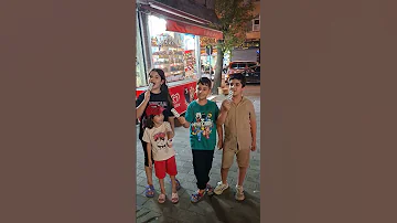 زعلانه مبسوطه مغيوضه كلي بوضه 