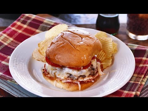 How to Make a Pepperoni Pizza Burger