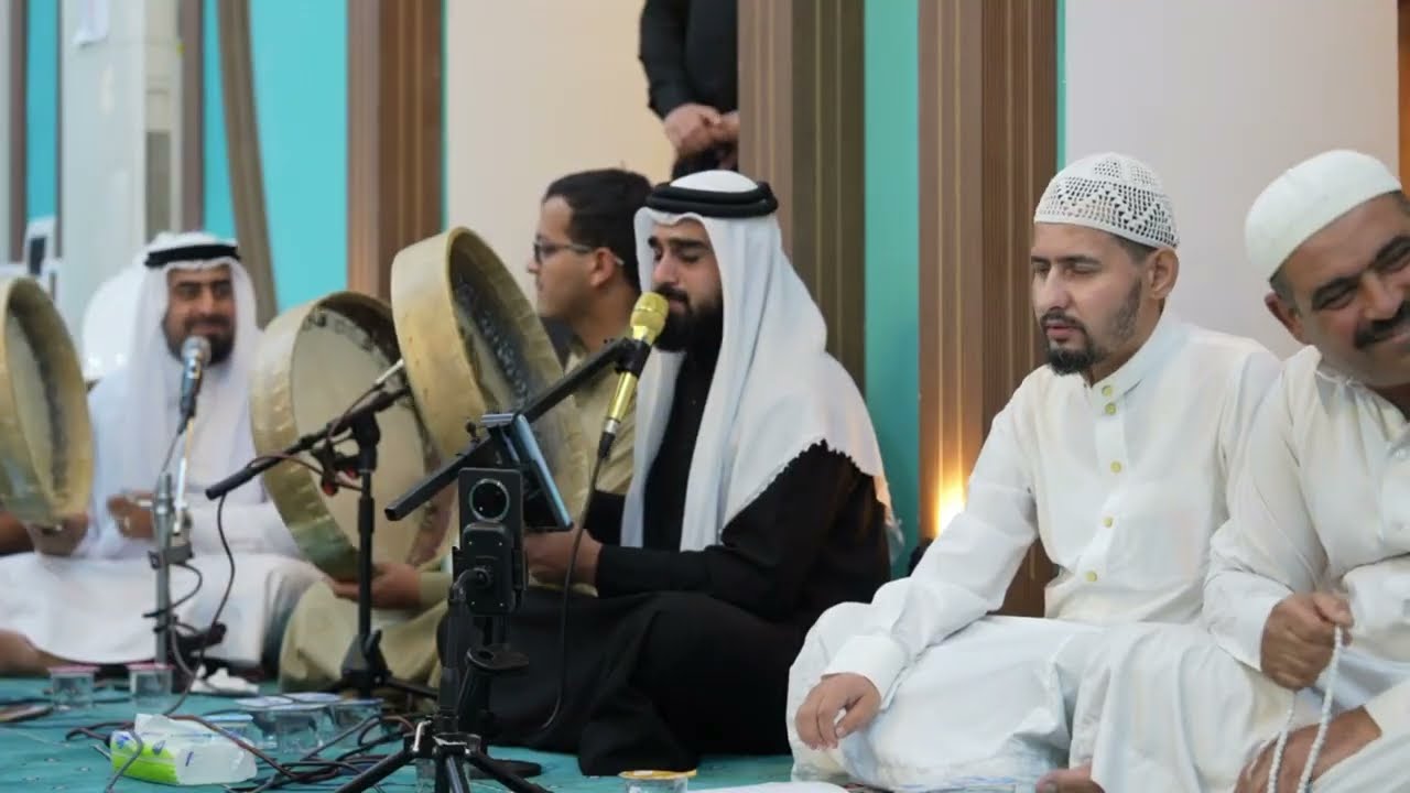 المداح عبد الرحمن الصاحبي في احتفالية المولد النبوي في جامع الكيلاني