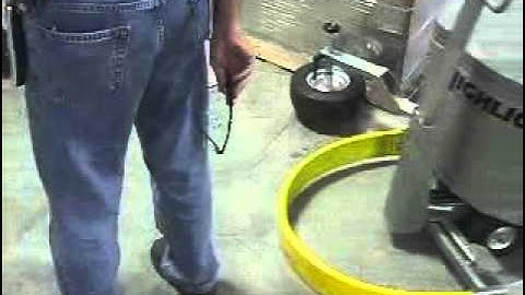 Highlight Industries Fantom Robot Self-Propelled Wrapper