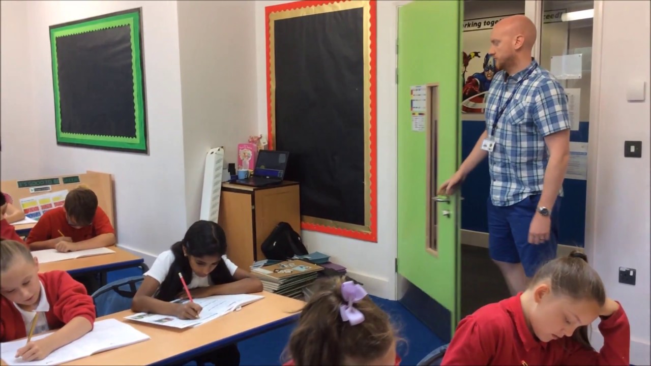 Flowery Field Primary School: Bottle Flipping 6RM