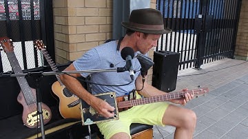 Juzzie Smith -  Simple Road (Hardcore)