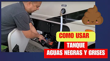 ¿Cómo limpio el tanque de aguas grises en un RV?