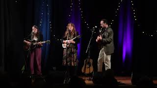 Come All Ye Fair and Tender Ladies - Bushlarks (Lucy Wise + Valley Road) - Live