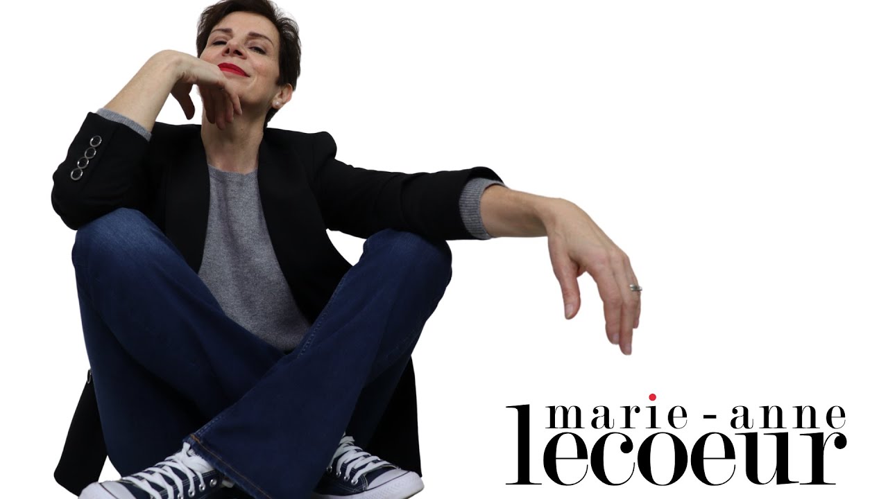 Black Blazer Outfits To Look Younger