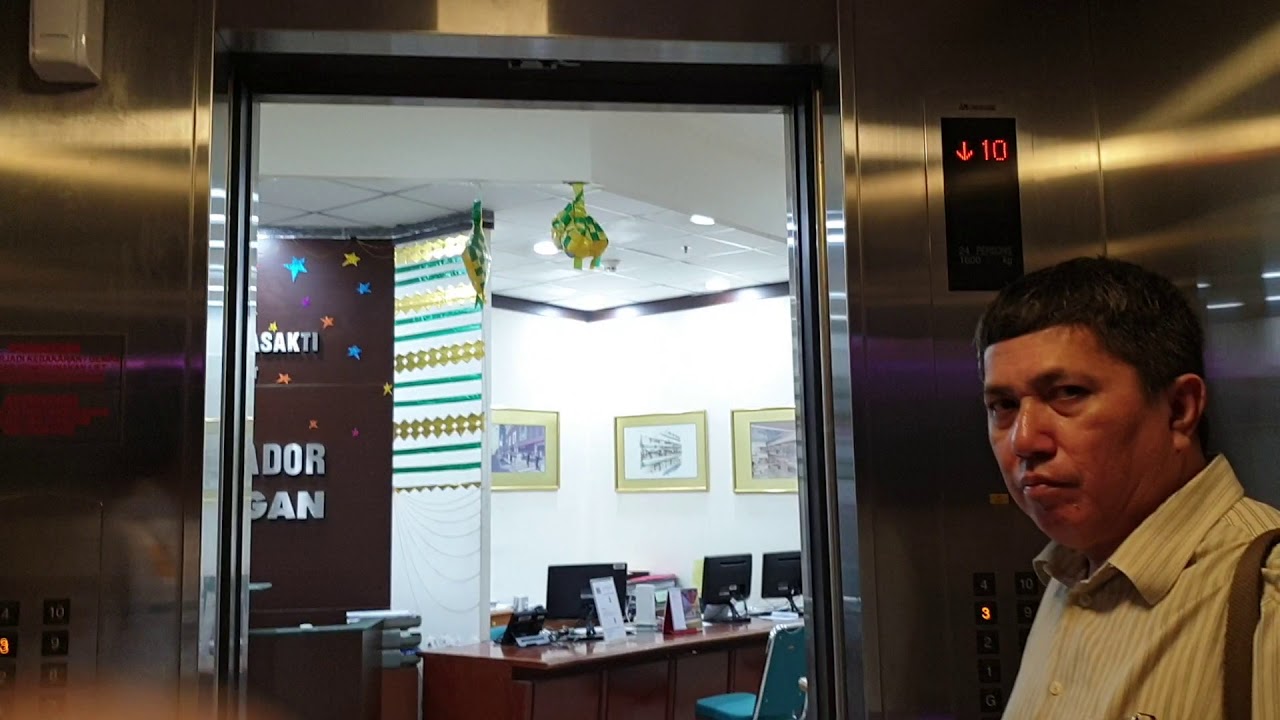 Mitsubishi Scenic Elevator At ITC Kuningan Jakarta