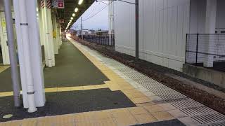 山陽本線  快速サンライナー117系E-08編成 鴨方駅を通過