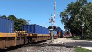 UP 8648 & 5002 Leads a WB Stack With 5249 on The Rear, West Chicago, IL