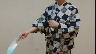 日本舞踊家の舞扇 要返し