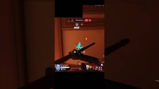 A tense last fight! #shorts  #overwatch #overwatch2 #overwatchclips #mercy
