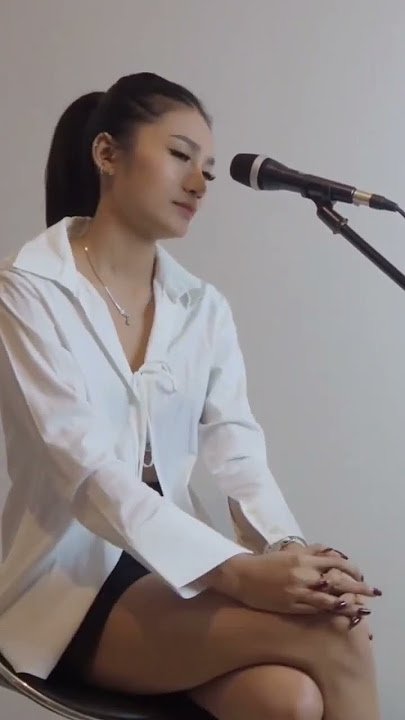 KAU TIGAKAN CINTAKU - ELKASIH ( Cover by Latoya De Larasa ) #shorts #cover #acoustic