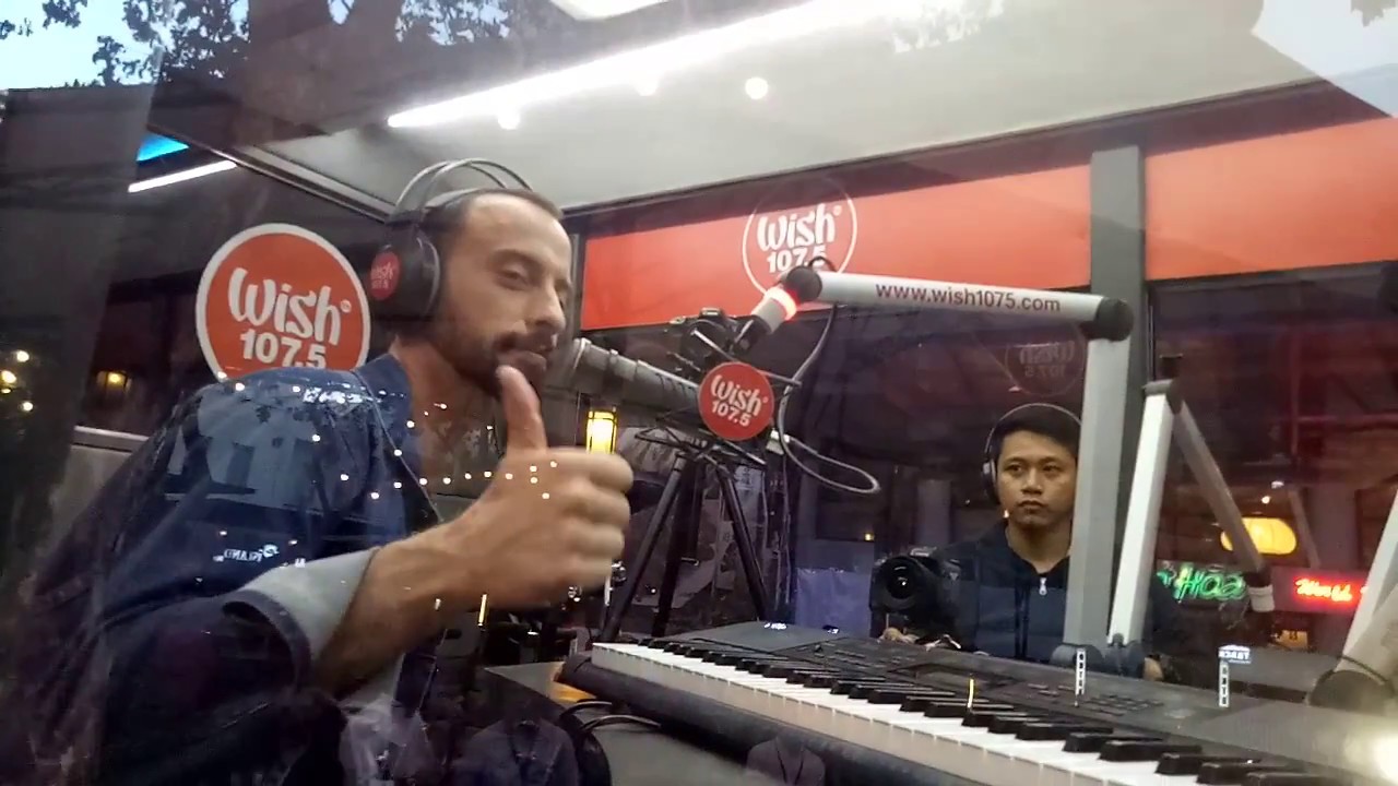Dave Moffatt - Miss You Like Crazy Live on Wish 107.5 Bus