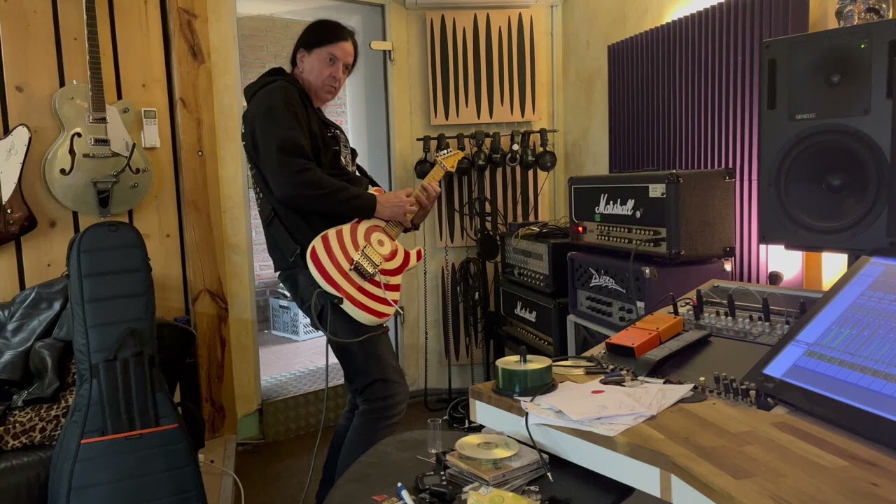 Recording Session  Mad Max at sound SOUNDLODGE RECORDING