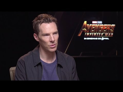 Видео: Benedict Cumberbatch Explains The Avengers Fake Script