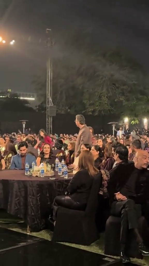 An unforgettable moment at HUM TV’s 20th Anniversary celebration. ?✨ #20YearsOfHUM