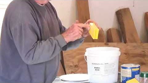 Making Small Hive BeetleTraps with the _FatBeeMan_.mp4