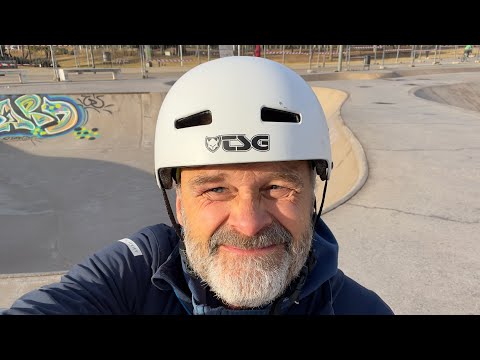 Is it possible to learn pool skating at 60? Part 5. Trying to find some flow.
