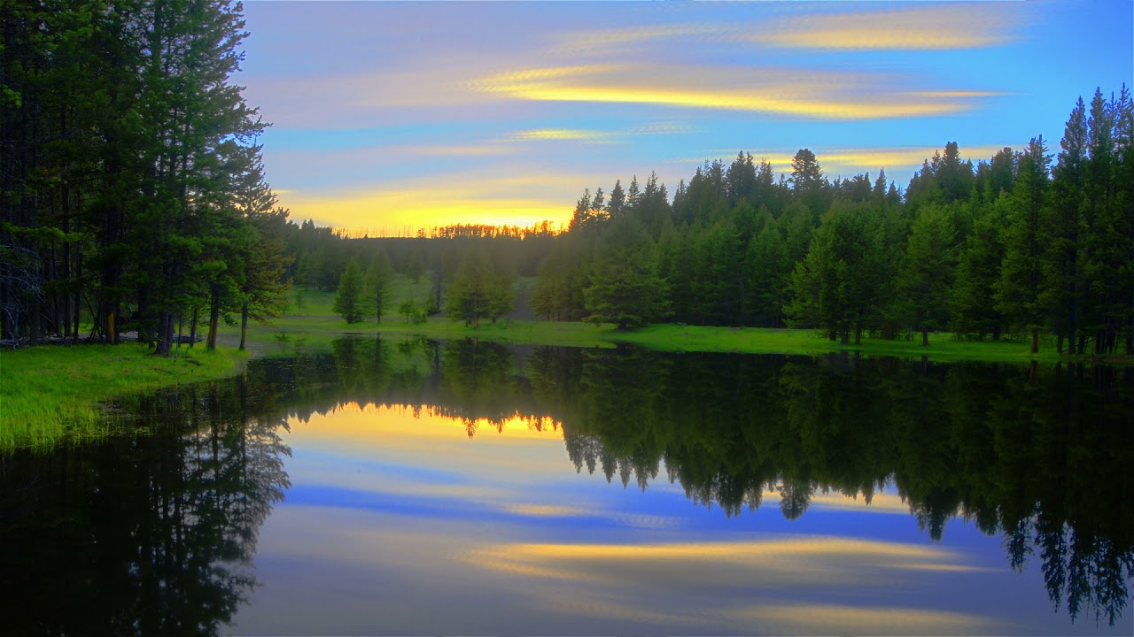 time lapse golden skies over water - YouTube