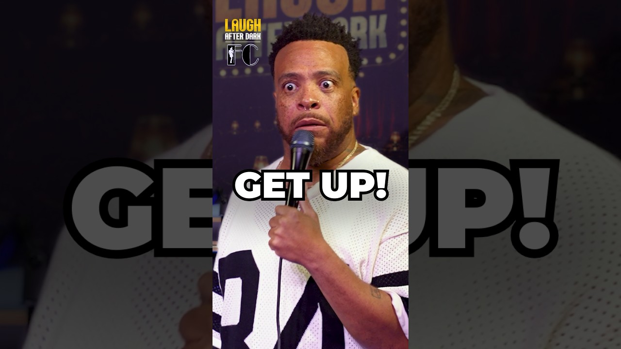 I'm A Window Seat Person 🎤: Tahir Moore #funnyaf #relatablehumor #standupshorts #comedian