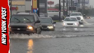Drivers TRAPPED as Houston Flash Floods Turn Roads Into Rivers