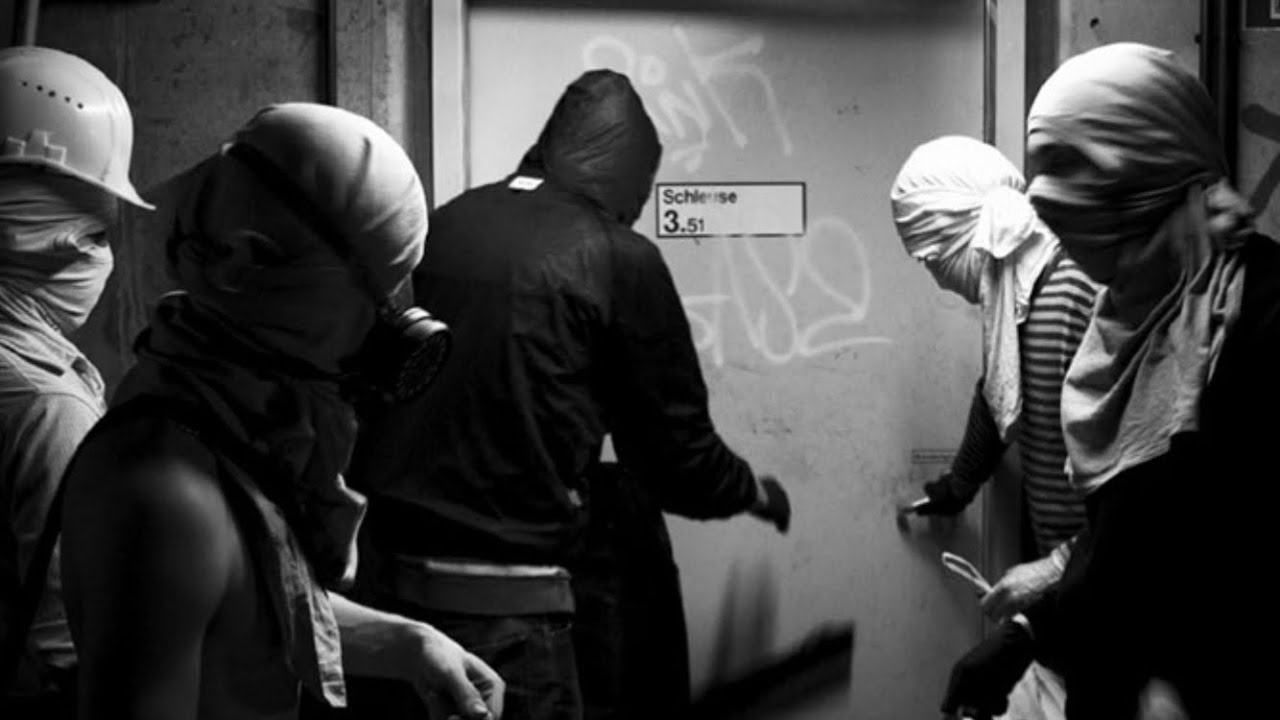 Как закрыть лицо на фото картинкой андеграунд на телефоне