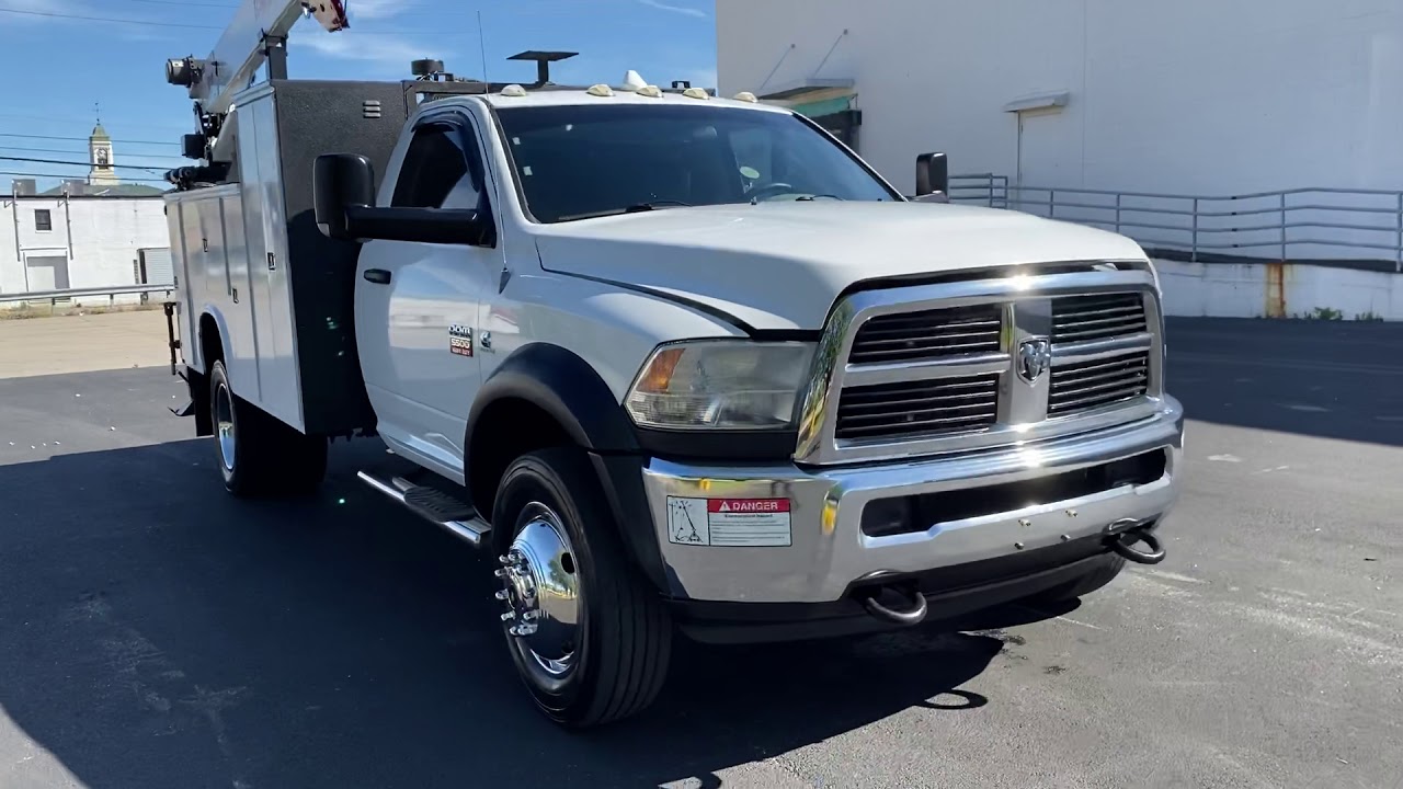 2012 RAM 5500 MECHANICS TRUCK SERVICE CRANE COMPRESSOR CUMMINS DIESEL