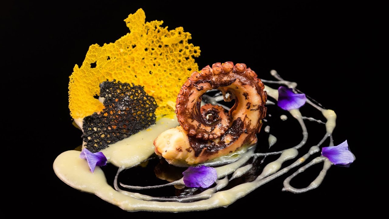 Tentacolo di polpo su crema di patate | Ricetta della settimana con Cristian Benvenuto #11