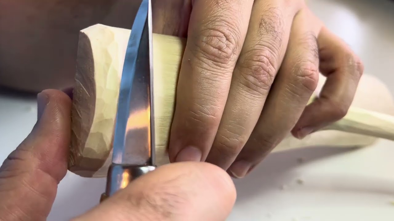 Träslöjd hängare av bjork handmade